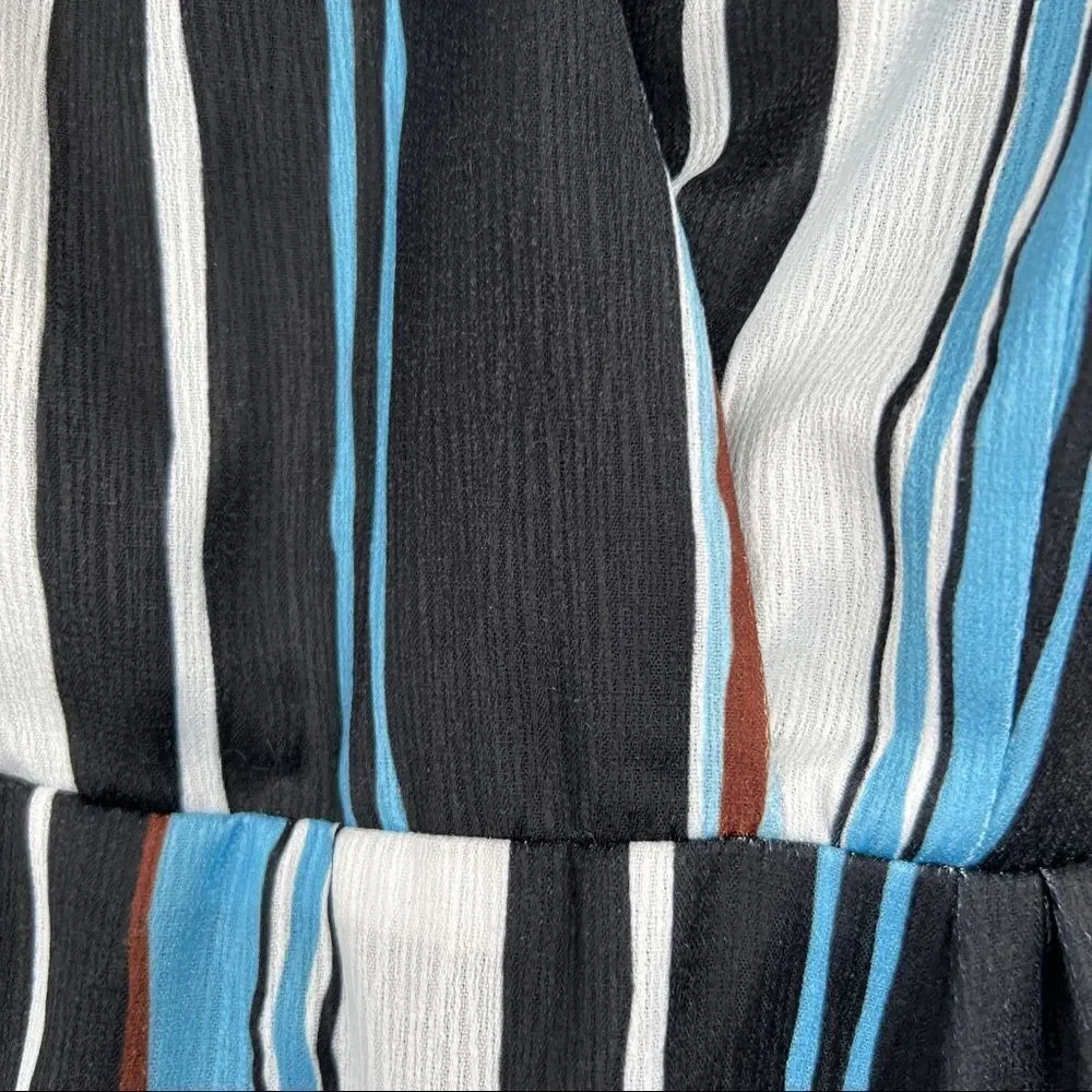 L'ATISTE Multi Striped Cutout Criss-cross A-Line Woven V-neck Sleeveless Dress - Picture 6 of 16